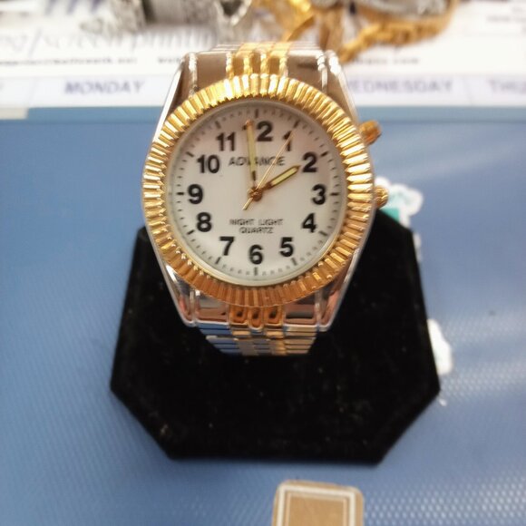 Advance Ladies Watch - Picture 1 of 2